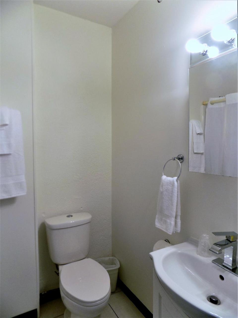 Landmark Inn Fairfield Extérieur photo